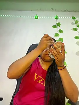 Snapshot of shayna_all chatting on March 2026 06:40:02 PM shayna all online show from March 2026 06:40:02 PM