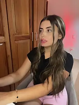 Snapshot of Miss_valeriaa chatting on April 2026 07:44:01 PM Miss valeriaa online show from April 2026 07:44:01 PM