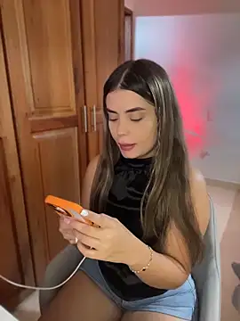 Snapshot of Miss_valeriaa chatting on April 2026 04:12:01 PM Miss valeriaa online show from April 2026 04:12:01 PM