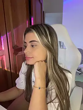 Miss valeriaa online show from June 2026 10:54:01 PM