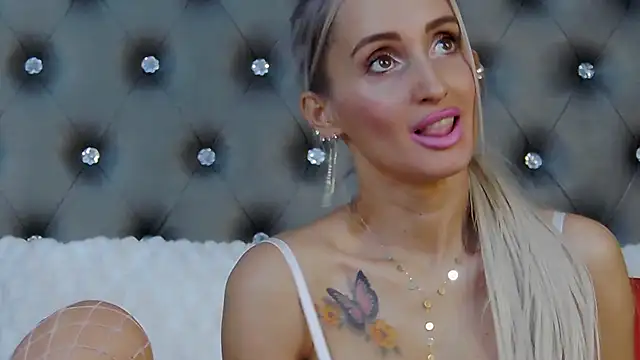 IsabelleEthan online show from March 2025 09:50:01 AM