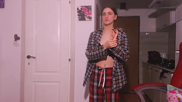 simyhvn online show from December 2025 06:06:01 AM