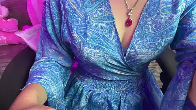 Snapshot of Queen_Angelena chatting on March 2026 02:15:01 AM Queen Angelena online show from March 2026 02:15:01 AM