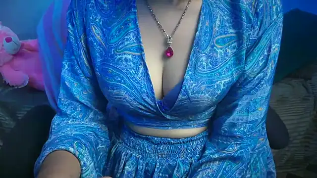 Snapshot of Queen_Angelena chatting on May 2026 05:24:01 AM Queen Angelena online show from May 2026 05:24:01 AM