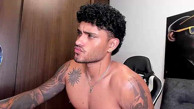 Alessandro Vanni online show from March 2025 06:27:01 AM