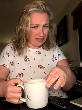 Snapshot of Canadian_BBW chatting on March 2026 12:54:01 PM Canadian BBW online show from March 2026 12:54:01 PM