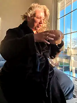 Snapshot of Canadian_BBW chatting on April 2026 02:00:02 PM Canadian BBW online show from April 2026 02:00:02 PM