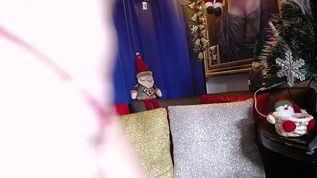 Snapshot of mia_beatles chatting on December 2025 04:03:02 PM mia beatles online show from December 2025 04:03:02 PM