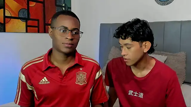 Snapshot of CrissBrownxxx chatting on December 2025 04:32:01 AM CrissBrownxxx online show from December 2025 04:32:01 AM