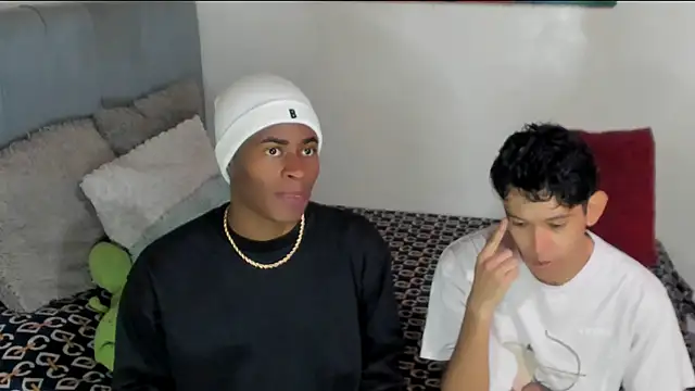 Snapshot of CrissBrownxxx chatting on January 2026 04:42:02 PM CrissBrownxxx online show from January 2026 04:42:02 PM