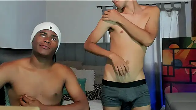 Snapshot of CrissBrownxxx chatting on March 2026 08:25:01 PM CrissBrownxxx online show from March 2026 08:25:01 PM