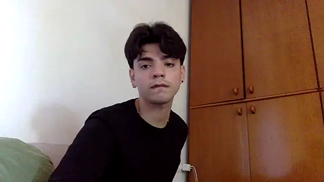 Snapshot of dylancrugerx chatting on April 2026 02:34:02 PM dylancrugerx online show from April 2026 02:34:02 PM