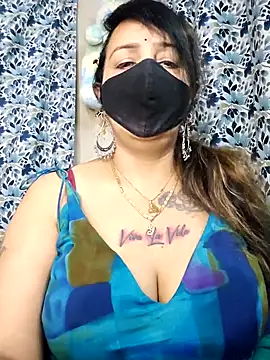 Snapshot of cute-tanvi chatting on January 2026 01:08:01 AM cute-tanvi online show from January 2026 01:08:01 AM