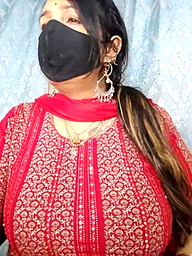 Snapshot of cute-tanvi chatting on February 2026 12:24:02 PM cute-tanvi online show from February 2026 12:24:02 PM