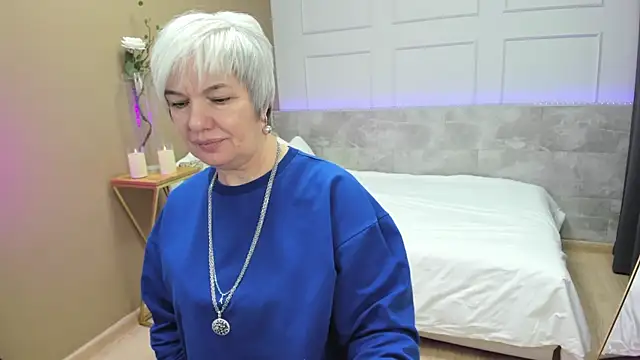 CarmenSoft online show from October 2025 09:02:01 PM