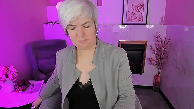 Snapshot of CarmenSoft chatting on April 2026 09:07:02 AM CarmenSoft online show from April 2026 09:07:02 AM