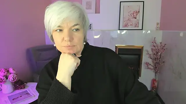 Snapshot of CarmenSoft chatting on April 2026 08:39:01 PM CarmenSoft online show from April 2026 08:39:01 PM