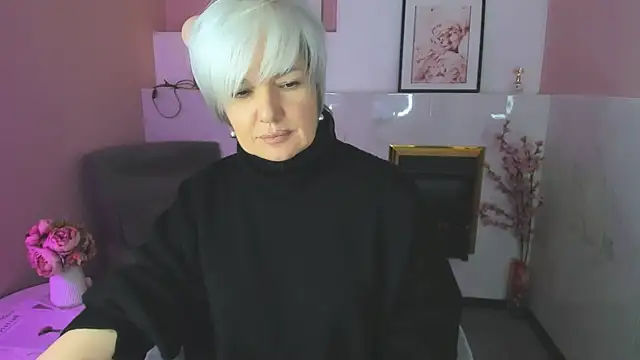 Snapshot of CarmenSoft chatting on April 2026 08:37:01 PM CarmenSoft online show from April 2026 08:37:01 PM