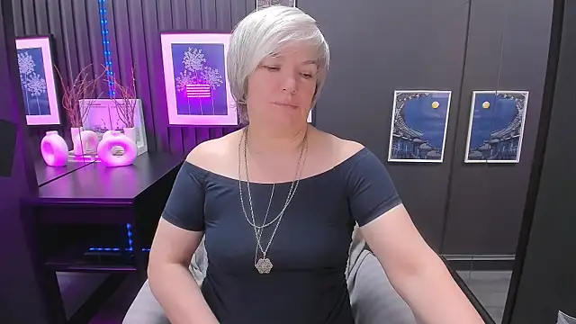 Snapshot of CarmenSoft chatting on May 2026 08:55:01 AM CarmenSoft online show from May 2026 08:55:01 AM