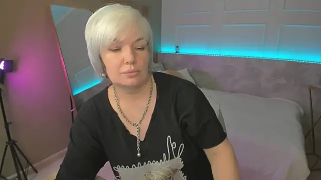 Snapshot of CarmenSoft chatting on June 2026 08:55:02 PM CarmenSoft online show from June 2026 08:55:02 PM