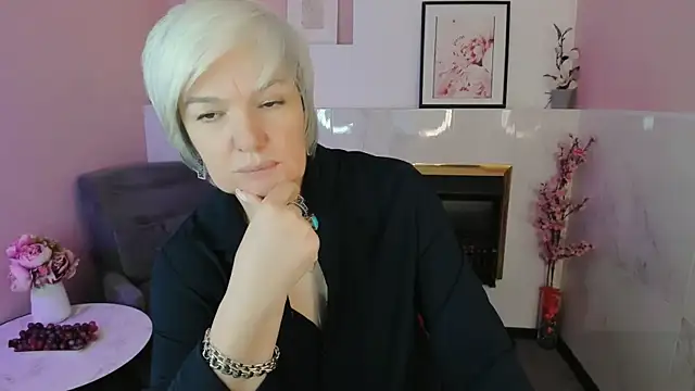 Snapshot of CarmenSoft chatting on June 2026 01:28:02 AM CarmenSoft online show from June 2026 01:28:02 AM