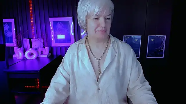 Snapshot of CarmenSoft chatting on July 2026 08:40:02 AM CarmenSoft online show from July 2026 08:40:02 AM
