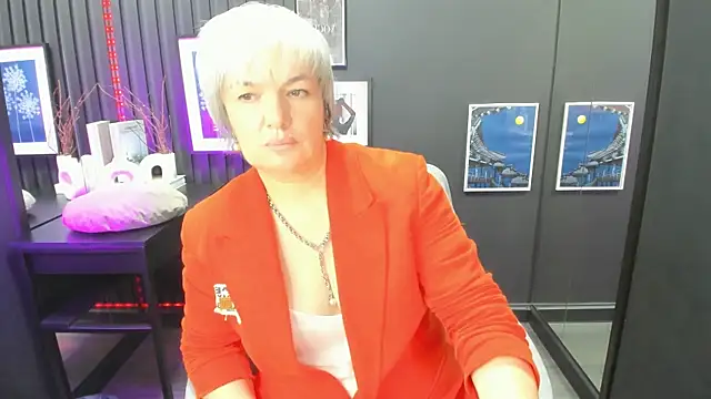Snapshot of CarmenSoft chatting on August 2026 08:30:01 PM CarmenSoft online show from August 2026 08:30:01 PM