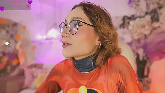 Snapshot of DalahiaRush chatting on October 2025 07:05:02 PM DalahiaRush online show from October 2025 07:05:02 PM