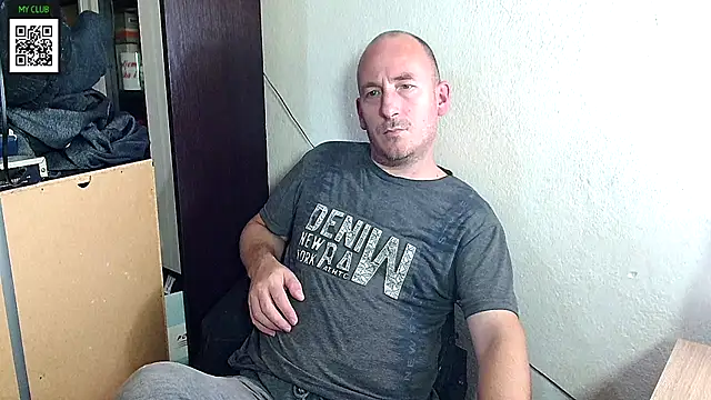 Johan   Barker online show from December 2024 04:37:01 PM