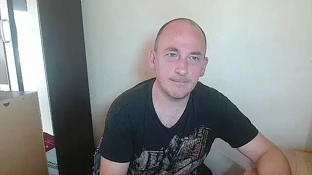 Snapshot of Johan___Barker chatting on March 2026 01:06:01 PM Johan Barker online show from March 2026 01:06:01 PM