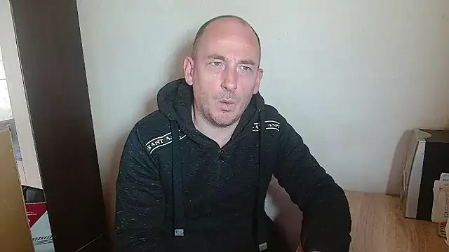 Snapshot of Johan___Barker chatting on March 2026 11:32:02 AM Johan Barker online show from March 2026 11:32:02 AM