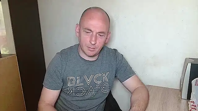 Snapshot of Johan___Barker chatting on April 2026 10:43:02 AM Johan Barker online show from April 2026 10:43:02 AM