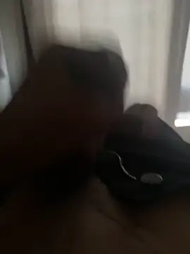 carlosjm2605 online show from April 2026 02:04:01 AM