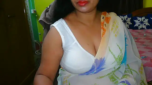 Snapshot of Anushka_21 chatting on December 2024 12:45:02 AM Anushka 21 online show from December 2024 12:45:02 AM