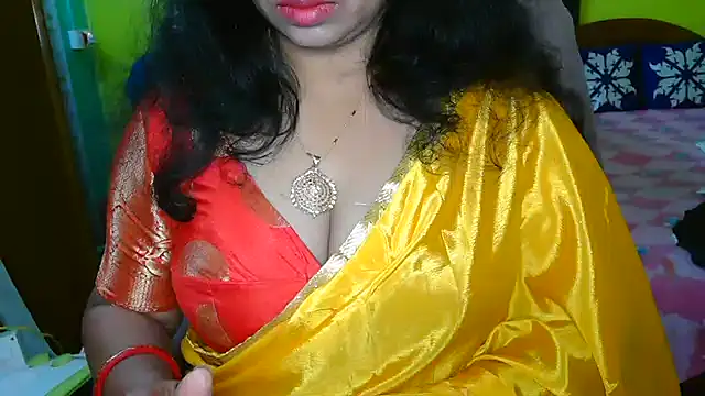 Snapshot of Anushka_21 chatting on December 2024 03:22:02 AM Anushka 21 online show from December 2024 03:22:02 AM