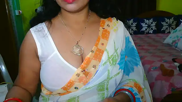 Snapshot of Anushka_21 chatting on December 2024 07:22:01 PM Anushka 21 online show from December 2024 07:22:01 PM