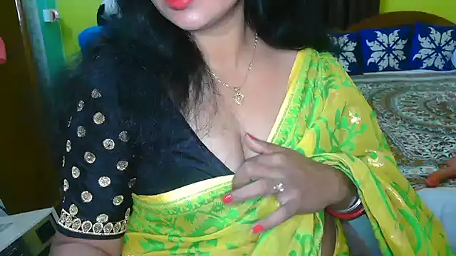 Snapshot of Anushka_21 chatting on January 2025 06:56:01 PM Anushka 21 online show from January 2025 06:56:01 PM