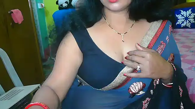 Snapshot of Anushka_21 chatting on February 2025 07:28:02 PM Anushka 21 online show from February 2025 07:28:02 PM