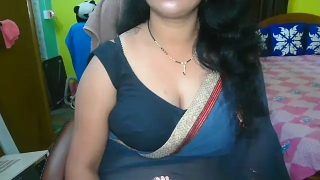 Snapshot of Anushka_21 chatting on February 2025 07:27:02 PM Anushka 21 online show from February 2025 07:27:02 PM