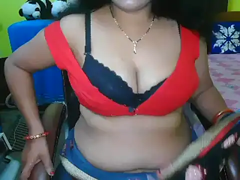 Snapshot of Anushka_21 chatting on February 2025 07:08:02 PM Anushka 21 online show from February 2025 07:08:02 PM