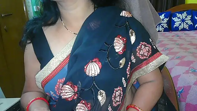 Snapshot of Anushka_21 chatting on February 2025 07:23:02 AM Anushka 21 online show from February 2025 07:23:02 AM