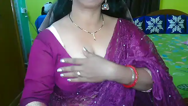 Snapshot of Anushka_21 chatting on March 2025 02:03:02 AM Anushka 21 online show from March 2025 02:03:02 AM