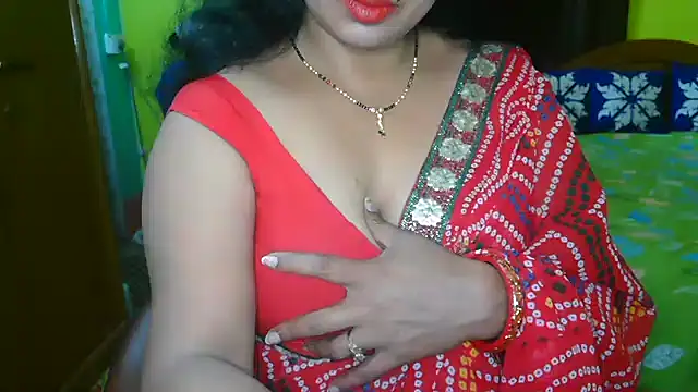 Snapshot of Anushka_21 chatting on March 2025 01:43:02 AM Anushka 21 online show from March 2025 01:43:02 AM