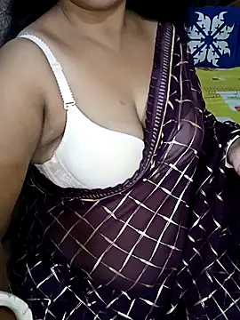 Snapshot of Anushka_21 chatting on September 2025 07:02:02 PM Anushka 21 online show from September 2025 07:02:02 PM