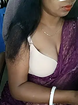 Snapshot of Anushka_21 chatting on September 2025 06:41:02 PM Anushka 21 online show from September 2025 06:41:02 PM