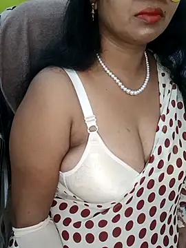 Snapshot of Anushka_21 chatting on October 2025 07:24:02 PM Anushka 21 online show from October 2025 07:24:02 PM