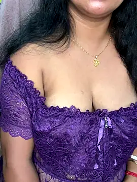 Snapshot of Anushka_21 chatting on November 2025 08:08:01 PM Anushka 21 online show from November 2025 08:08:01 PM