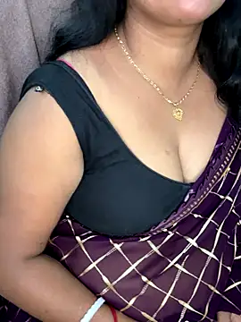 Snapshot of Anushka_21 chatting on November 2025 07:13:01 PM Anushka 21 online show from November 2025 07:13:01 PM