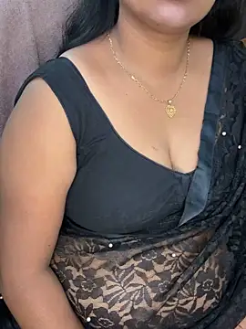 Snapshot of Anushka_21 chatting on November 2025 06:50:02 PM Anushka 21 online show from November 2025 06:50:02 PM