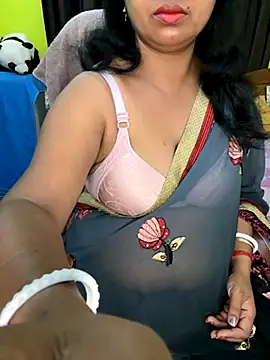 Snapshot of Anushka_21 chatting on December 2025 01:15:02 AM Anushka 21 online show from December 2025 01:15:02 AM